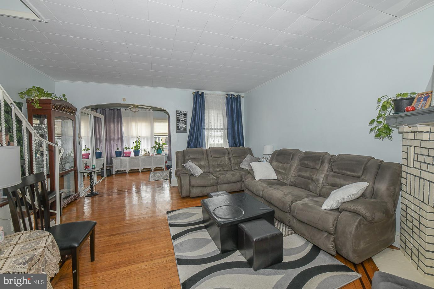 259 Wembly Road Upper Darby, PA 19082 - Photo 5 of 48