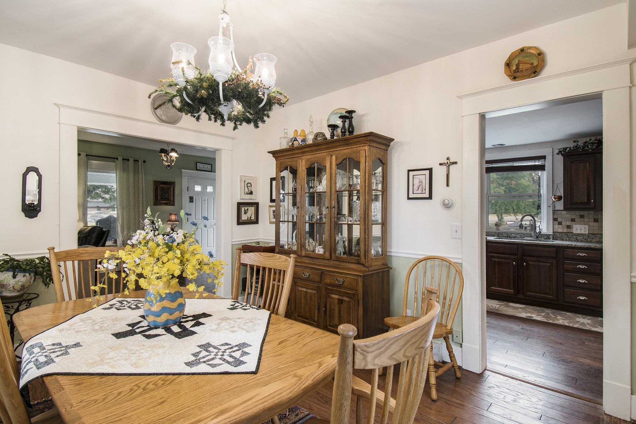 2827 Dierdorff Road Goshen, IN 46526 - Photo 11 of 31 Gallery Image 11