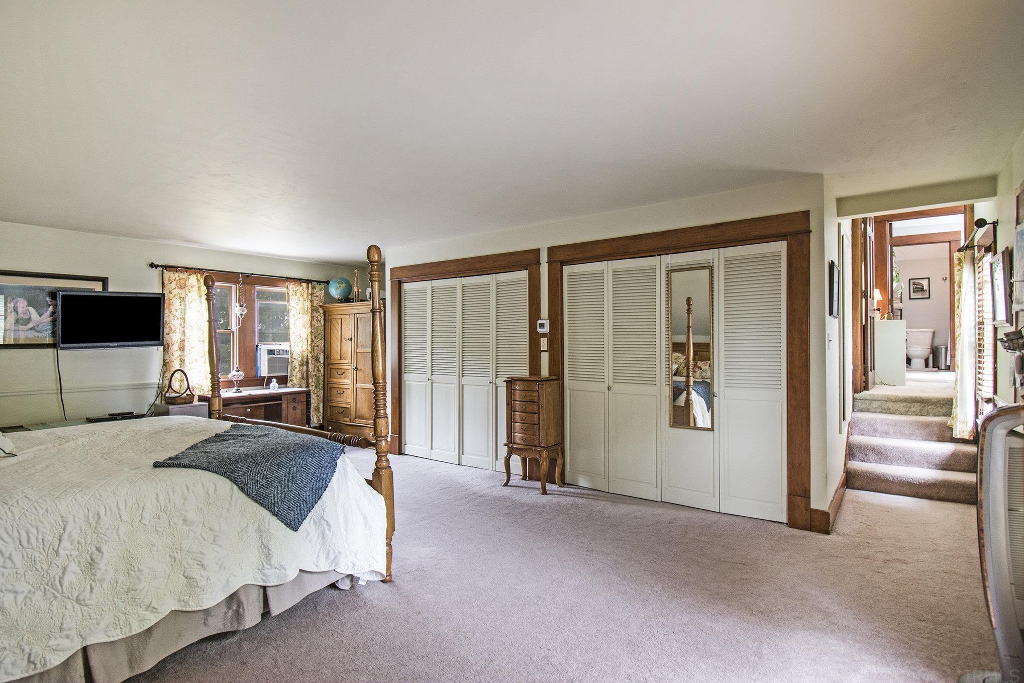 2827 Dierdorff Road Goshen, IN 46526 - Photo 19 of 31 Gallery Image 19
