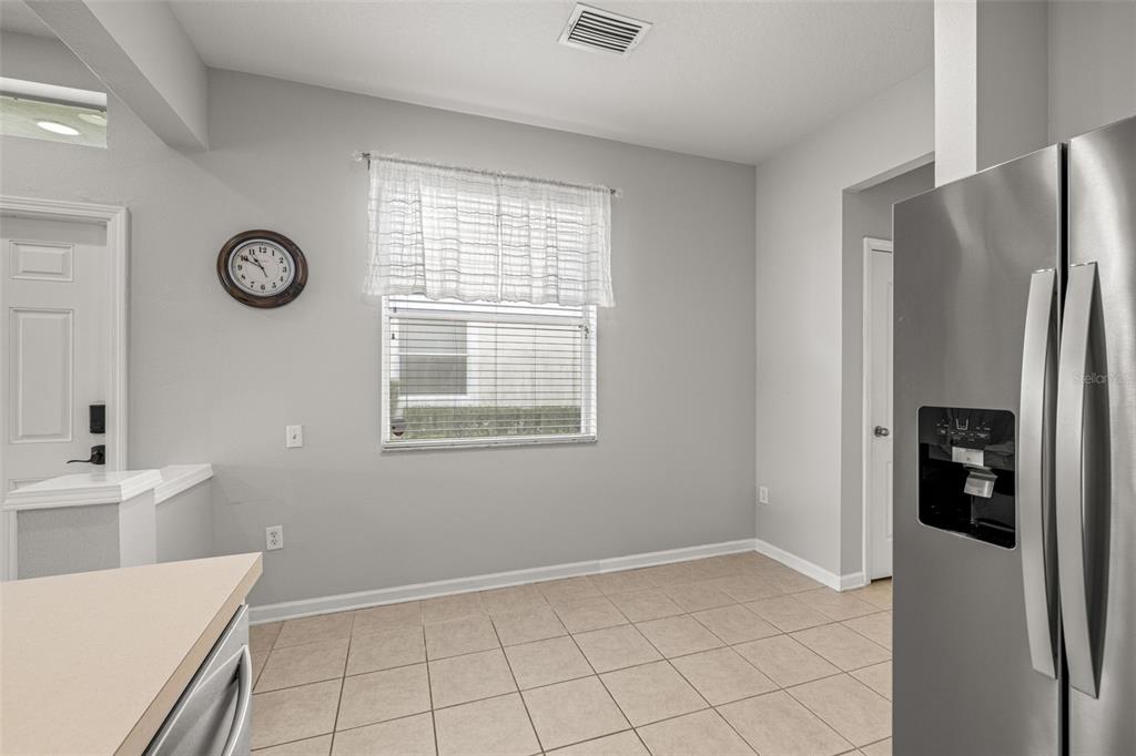 26628 Castleview Way Wesley Chapel, FL 33544 - Photo 10 of 39