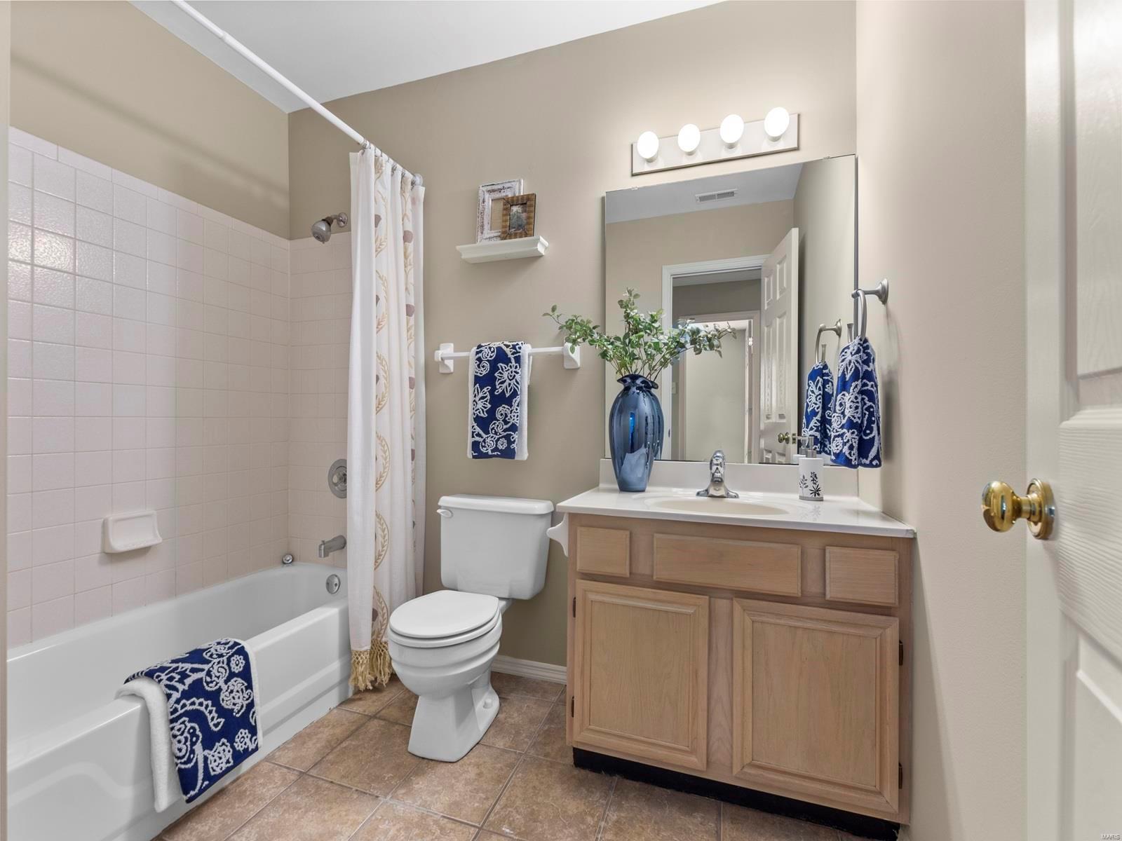 1500 Whispering Creek Drive, Unit D Ballwin, MO 63021 - Photo 17 of 21