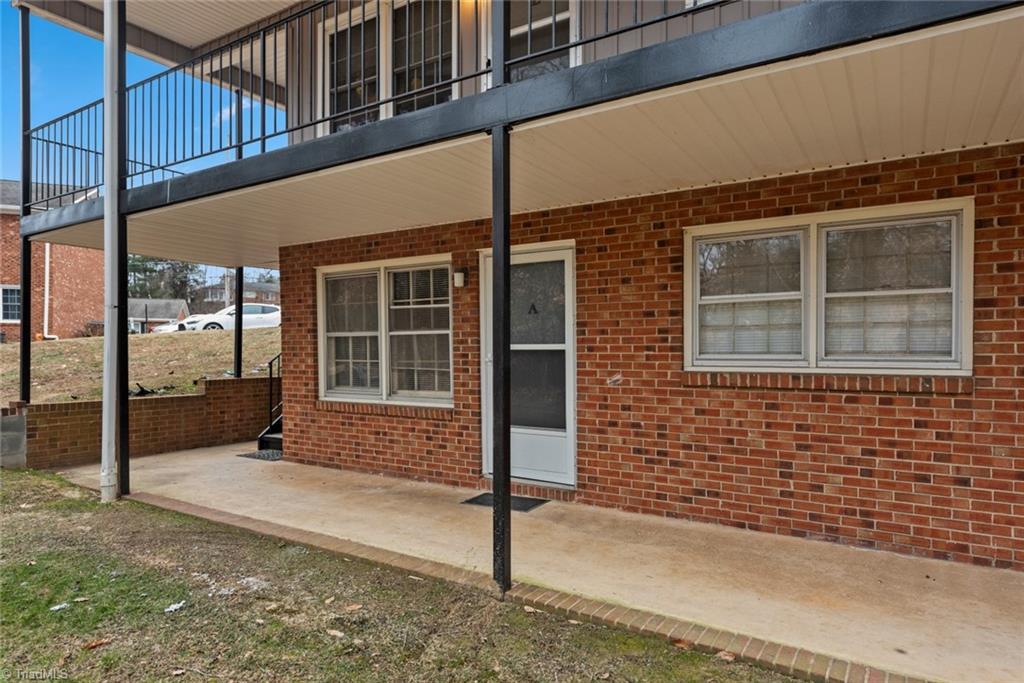 1101 Robinhood Road, Unit A High Point, NC 27262 - Photo 12 of 14 Gallery Image 12