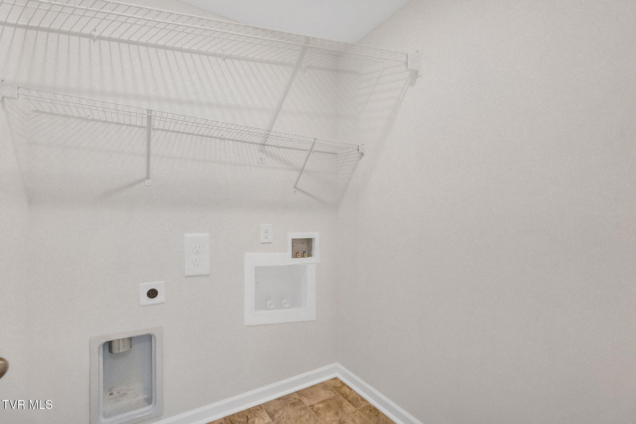 1113 Aspen Terrace Greeneville, TN 37745 - Photo 11 of 15 6-web-or-mls-217A0616