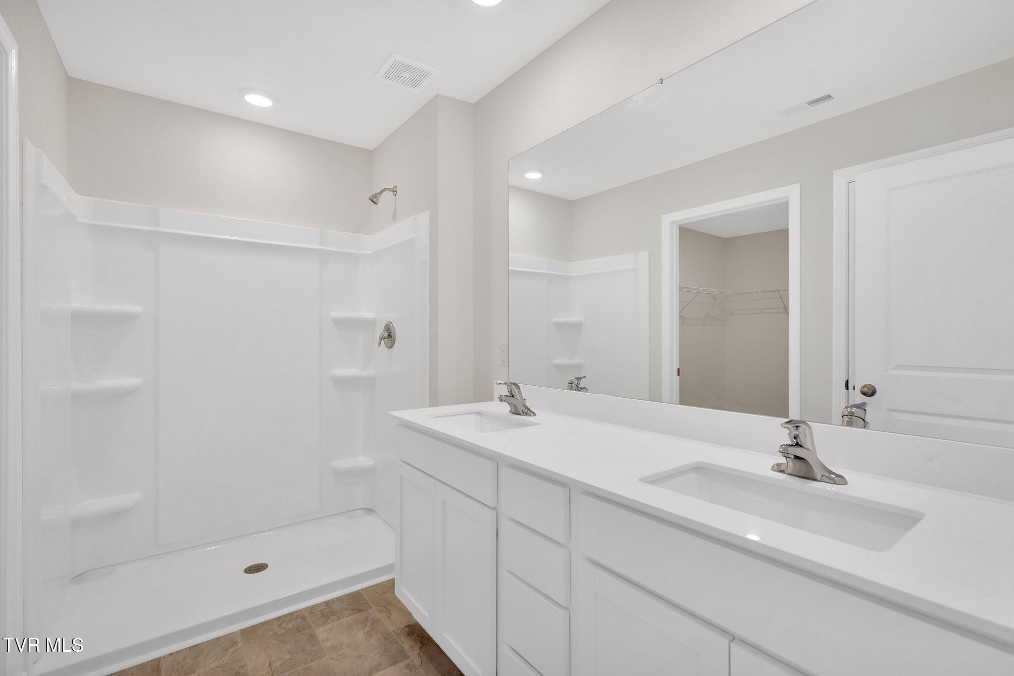 1113 Aspen Terrace Greeneville, TN 37745 - Photo 12 of 15 7-web-or-mls-217A0601