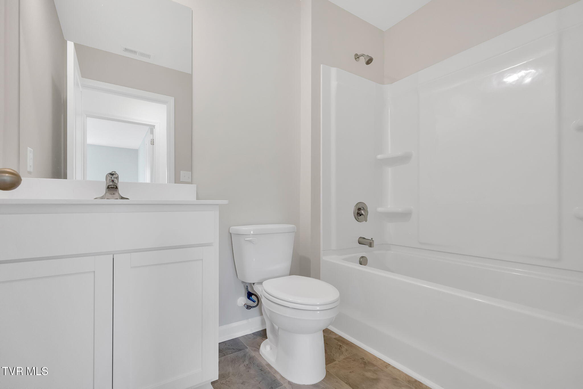 1113 Aspen Terrace Greeneville, TN 37745 - Photo 14 of 15 11-web-or-mls-217A0621