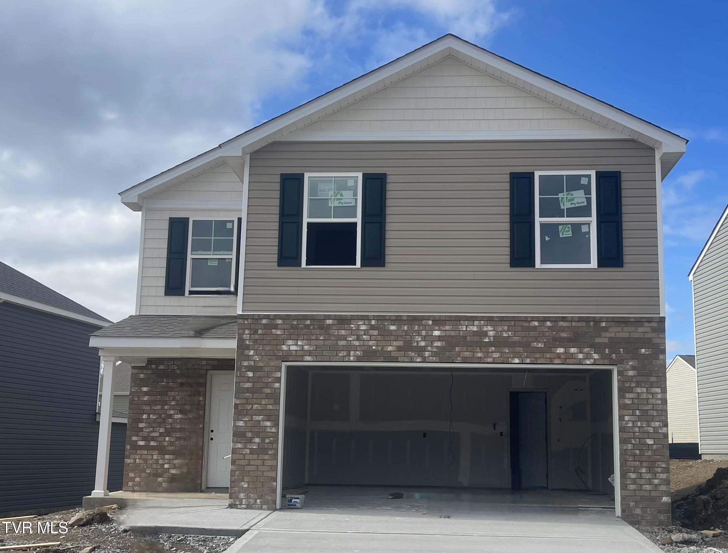 1113 Aspen Terrace Greeneville, TN 37745 - Photo 2 of 15 IMG_20250317_113158