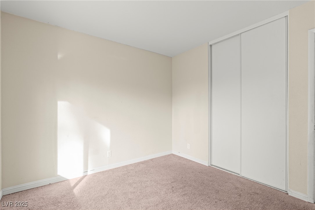 4775 Summerhill Road Las Vegas, NV 89121 - Photo 27 of 32 Gallery Image 27