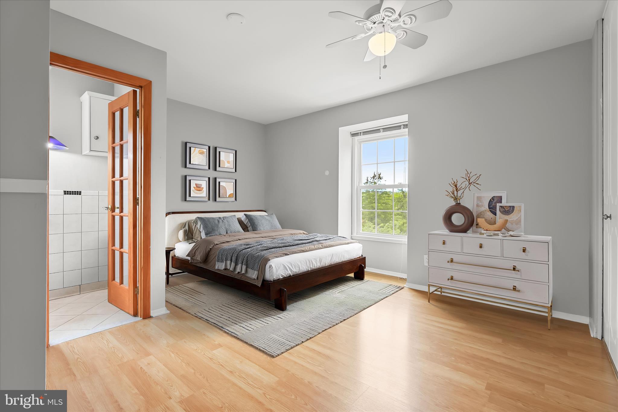 351 Homeland Southway, Unit 3D Baltimore, MD 21212 - Photo 11 of 29 Primary Bedroom Suite-Virtually Staged
