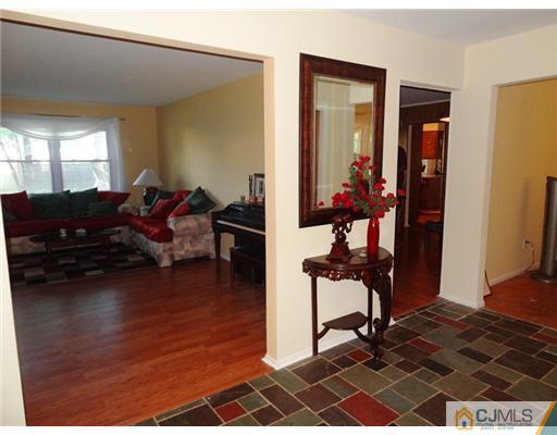 12 Academic Road East Brunswick, NJ 08816 - Photo 2 of 20 Gallery Image 2