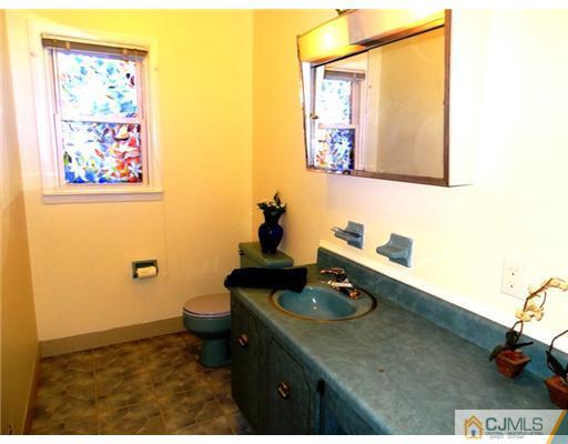 12 Academic Road East Brunswick, NJ 08816 - Photo 11 of 20 Gallery Image 11