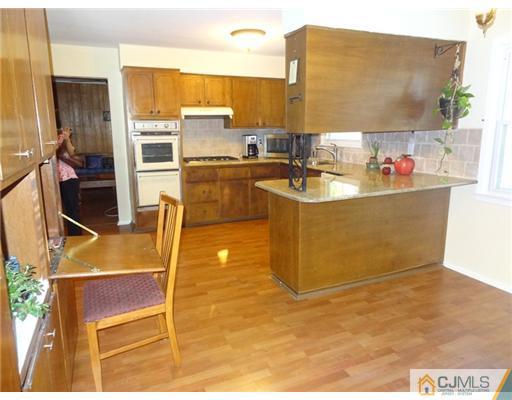 12 Academic Road East Brunswick, NJ 08816 - Photo 5 of 20 Gallery Image 5