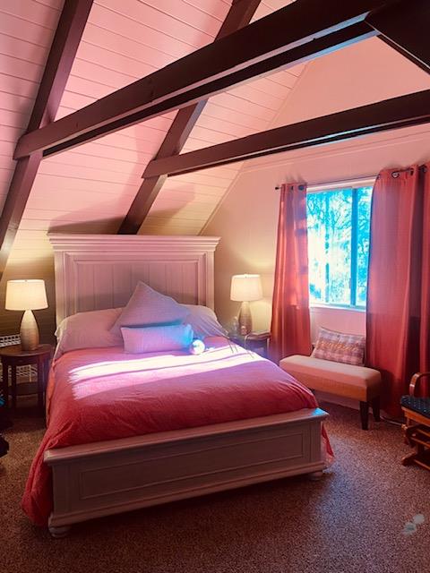 2423 Quail Hill Road Copperopolis, CA 95228 - Photo 9 of 17 a bedroom with a bed and a window