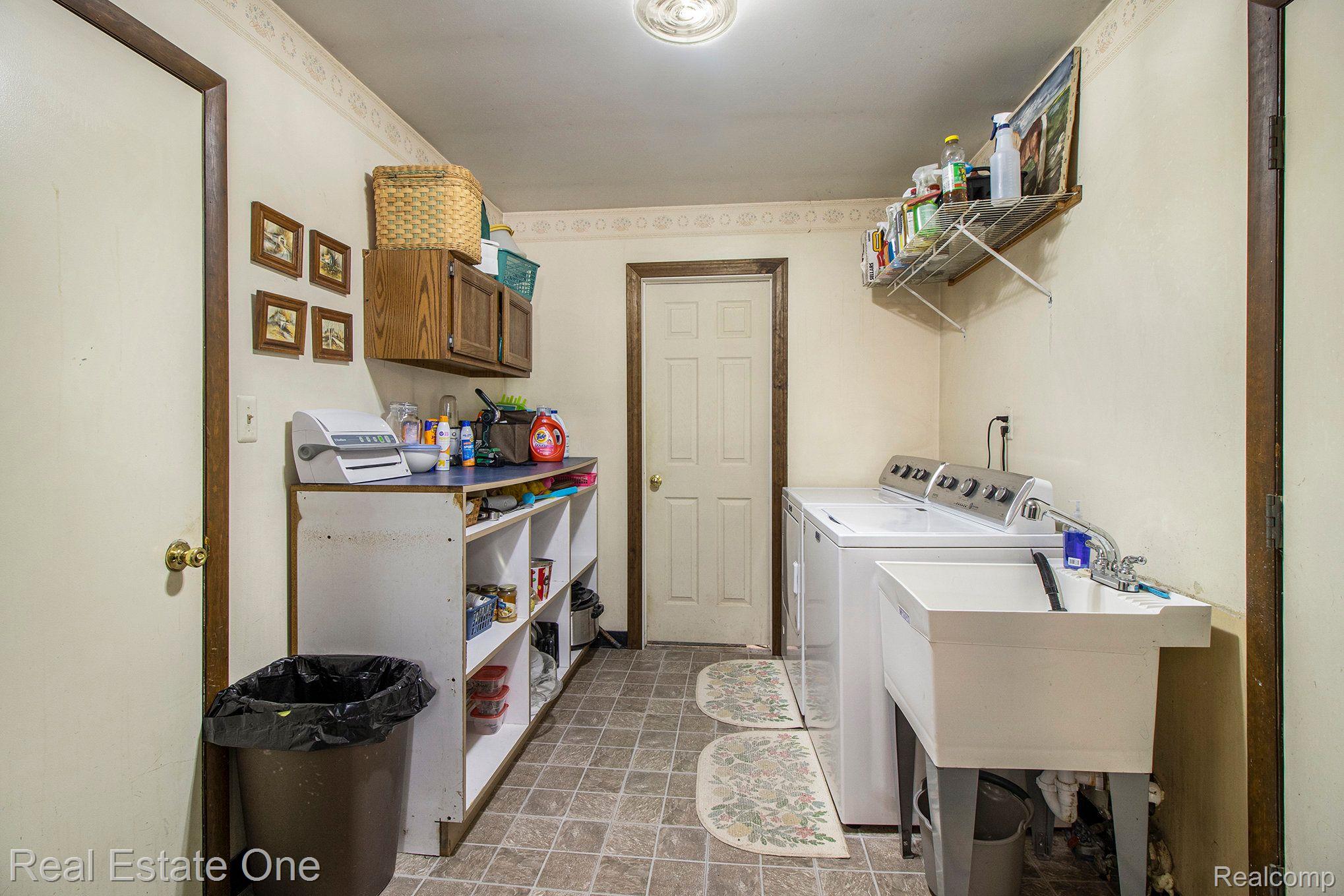 33887 Ash Road New Boston, MI 48164 - Photo 14 of 27 Gallery Image 14