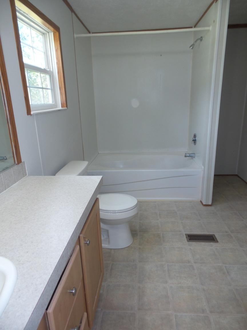 124 Davidson Road Lancing, TN 37770 - Photo 12 of 18