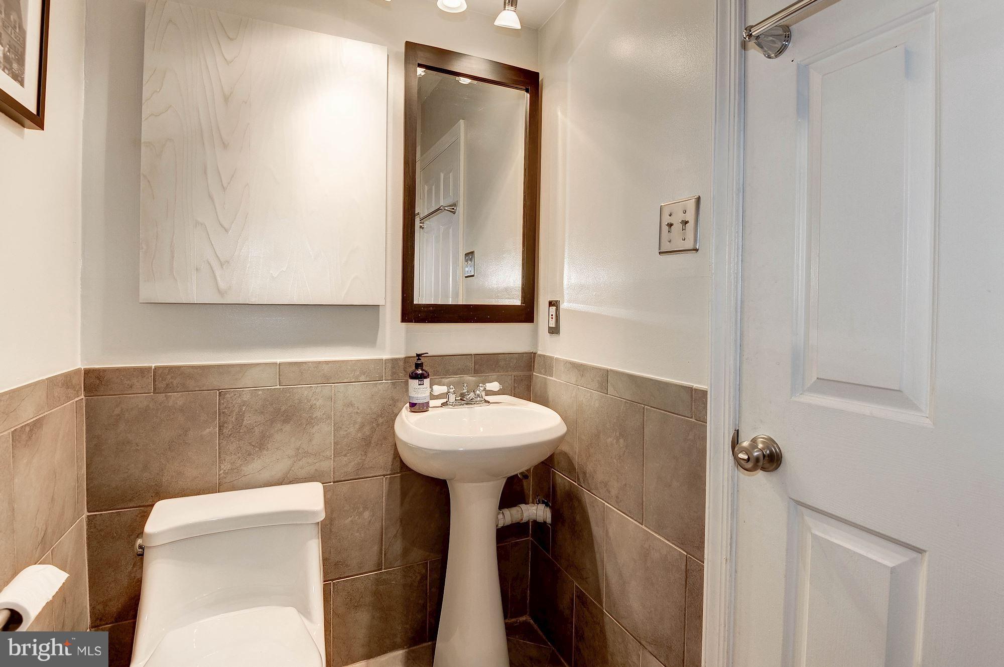 1318 Riggs Street Northwest Washington, DC 20009 - Photo 25 of 30 Bath