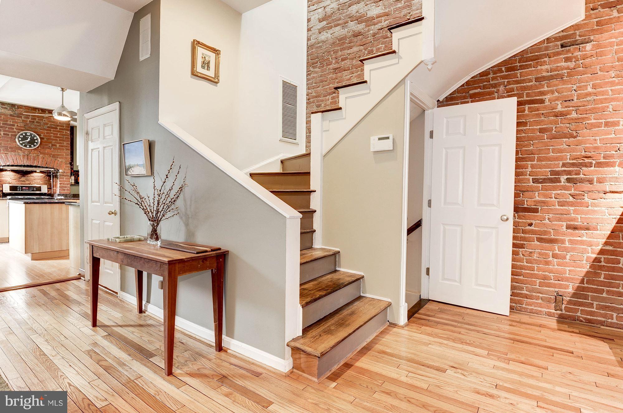 1318 Riggs Street Northwest Washington, DC 20009 - Photo 6 of 30 Interior (General)