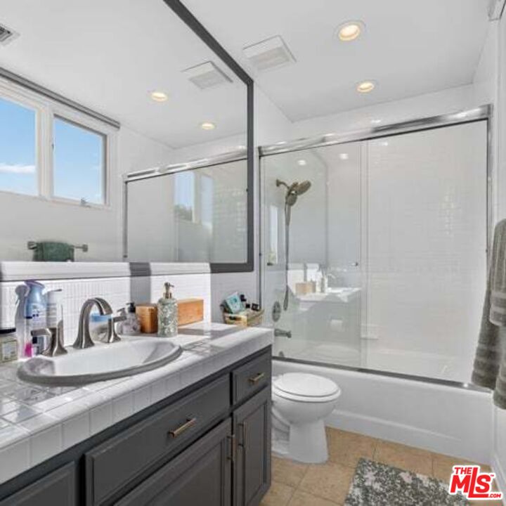 12699 Promontory Road Los Angeles, CA 90049 - Photo 50 of 69 Gallery Image 50