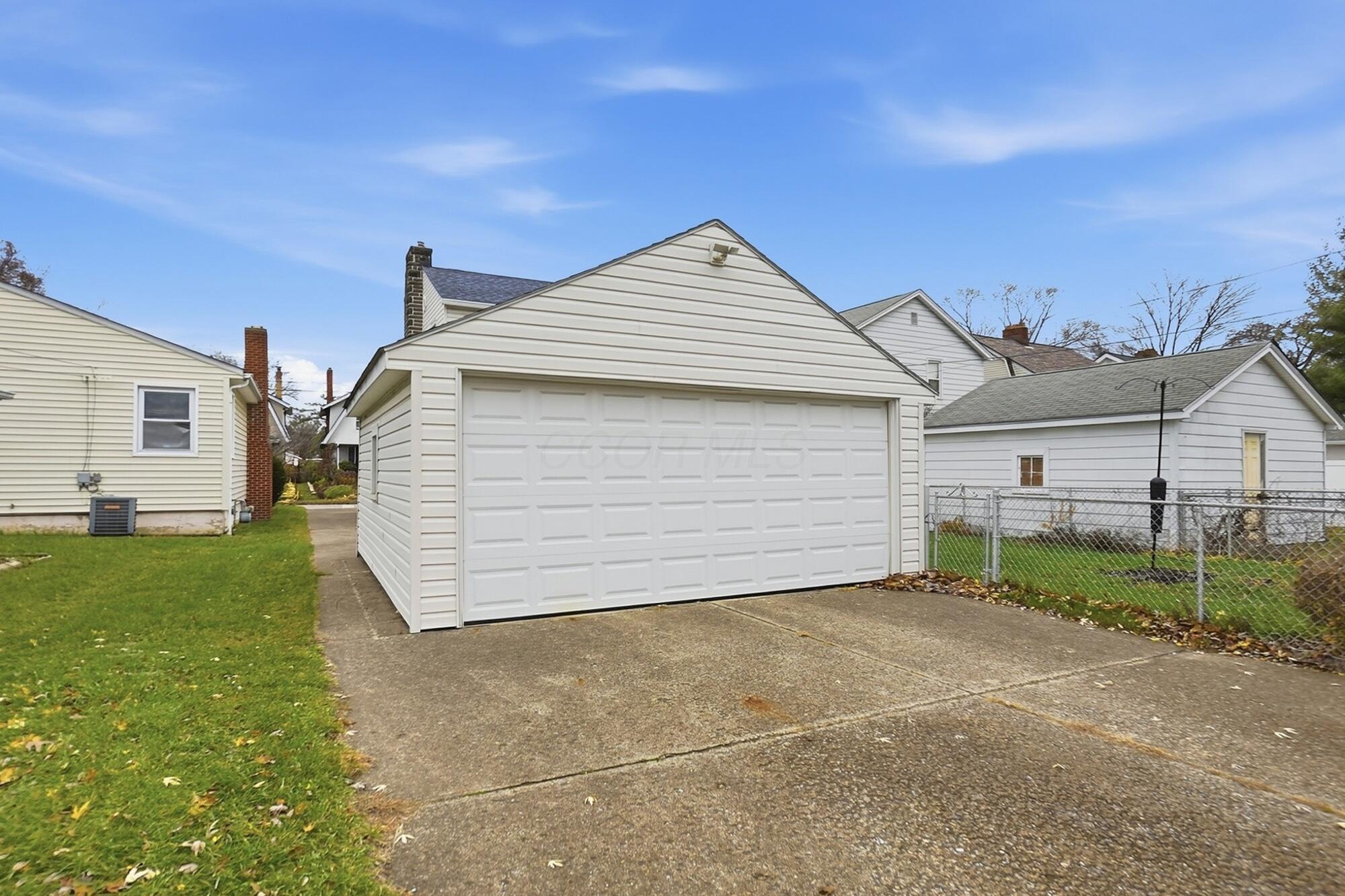 555 East Weber Road Columbus, OH 43202 - Photo 48 of 53 224
