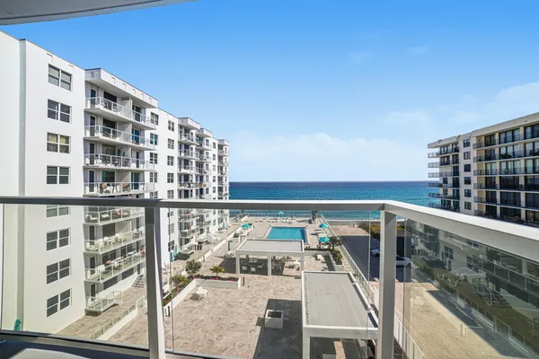 $8,000 | 3450 South Ocean Boulevard, Unit 517, Palm Beach, FL 33480