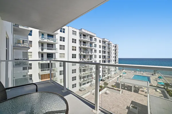 $8,000 | 3450 South Ocean Boulevard, Unit 517, Palm Beach, FL 33480