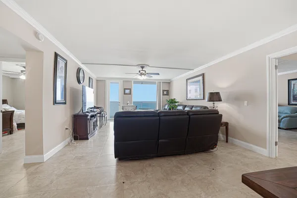 $8,000 | 3450 South Ocean Boulevard, Unit 517, Palm Beach, FL 33480