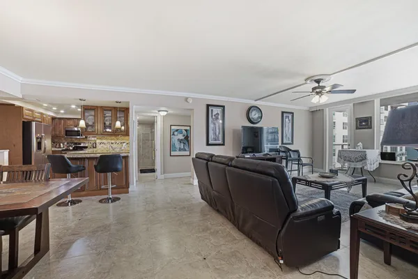 $8,000 | 3450 South Ocean Boulevard, Unit 517, Palm Beach, FL 33480