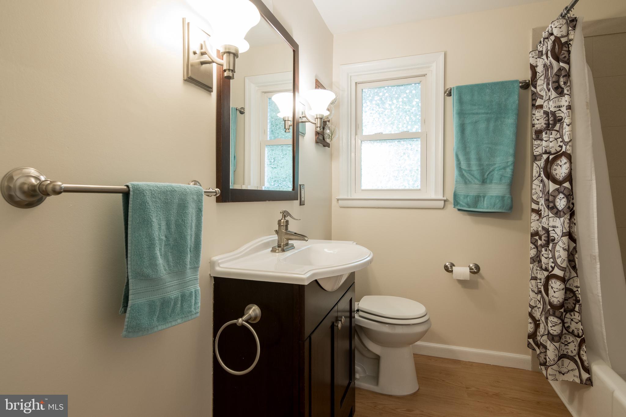 16 Northampton Road Lutherville-Timonium, MD 21093 - Photo 21 of 42 New Main Level Bathroom 2015