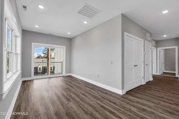 $3,050 | 33 Union Avenue, Unit 301, Manasquan, NJ 08736