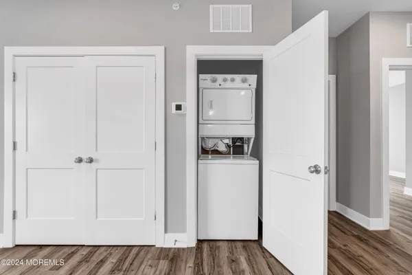 $3,050 | 33 Union Avenue, Unit 301, Manasquan, NJ 08736