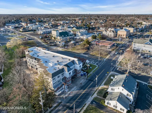 $3,050 | 33 Union Avenue, Unit 301, Manasquan, NJ 08736