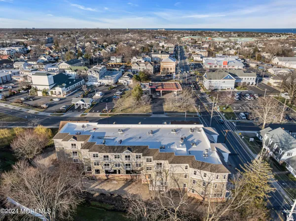 $3,050 | 33 Union Avenue, Unit 301, Manasquan, NJ 08736