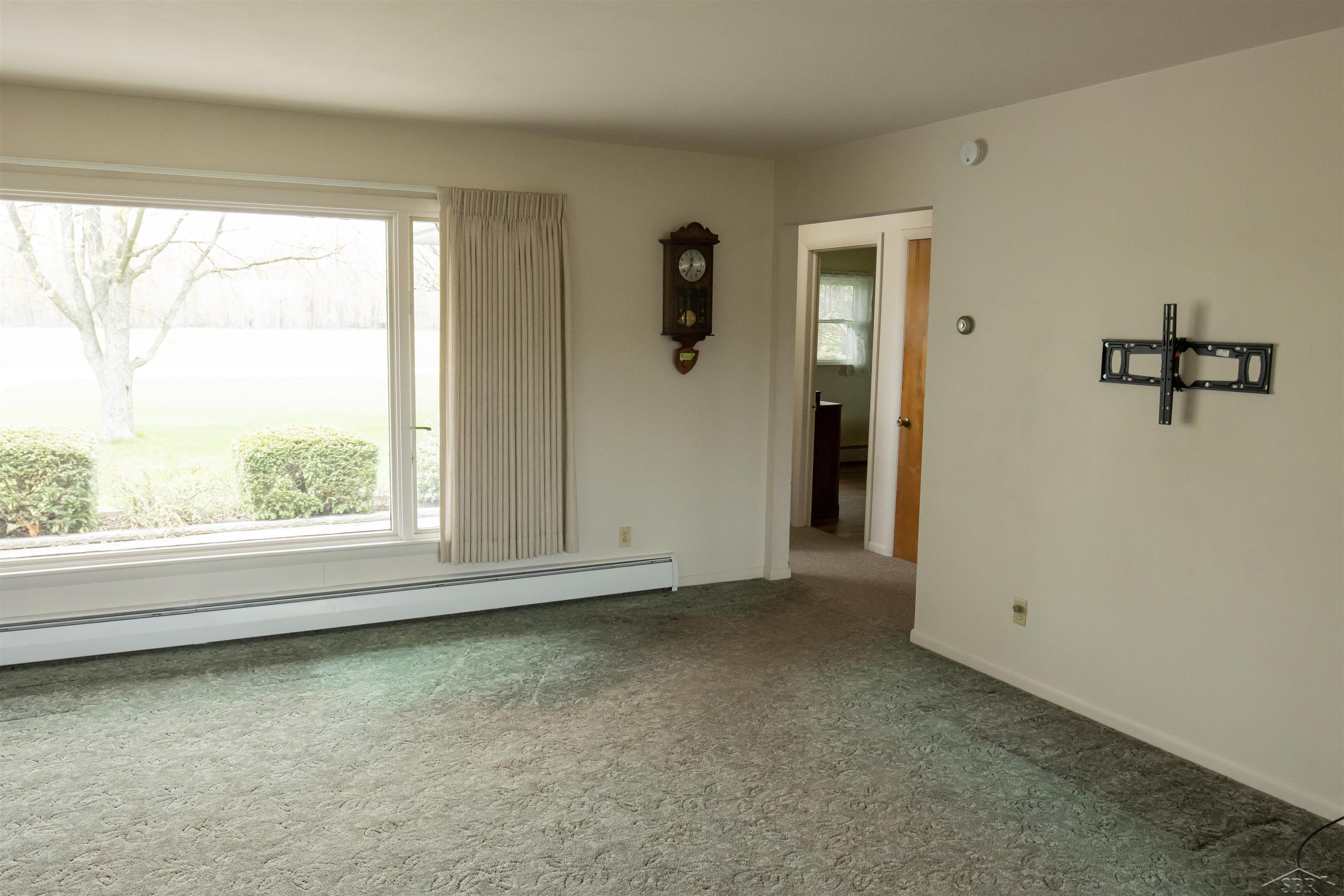 15301 Stuart Road Chesaning, MI 48616 - Photo 5 of 37 50107540-4.JPG