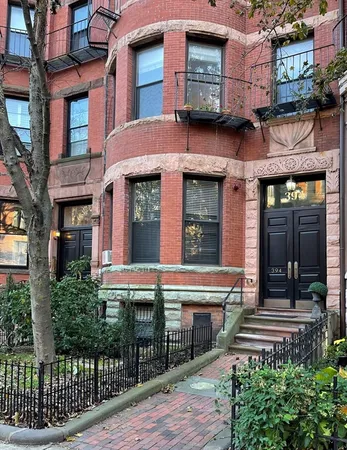$2,975 | 394 Marlborough Street, Unit 6, Boston, MA 02115