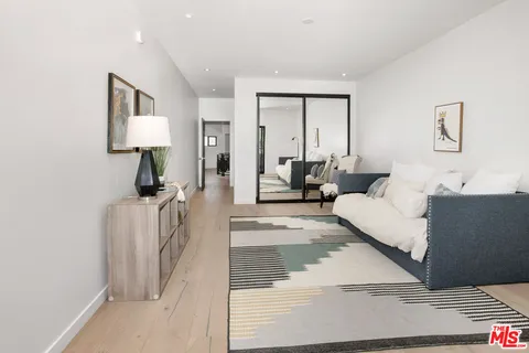 $3,899,000 | 4256 Tarzana Estates Drive, Tarzana, CA 91356