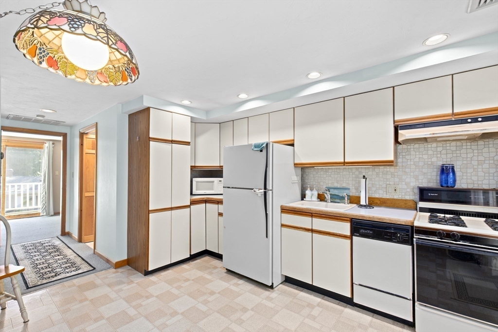 15 Upland Road Onset, MA 02558 - Photo 34 of 42