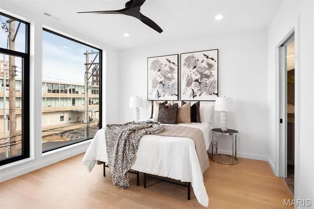 $699,000 | 215 North Sarah Street, Unit 13, St. Louis, MO 63108