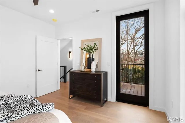 $699,000 | 215 North Sarah Street, Unit 13, St. Louis, MO 63108