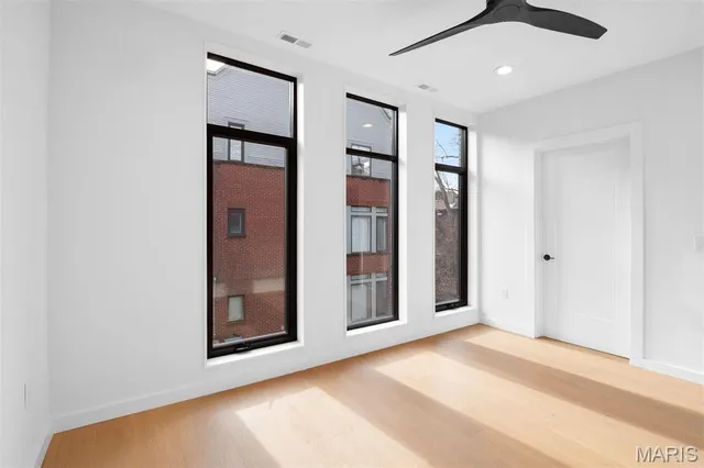 $699,000 | 215 North Sarah Street, Unit 13, St. Louis, MO 63108