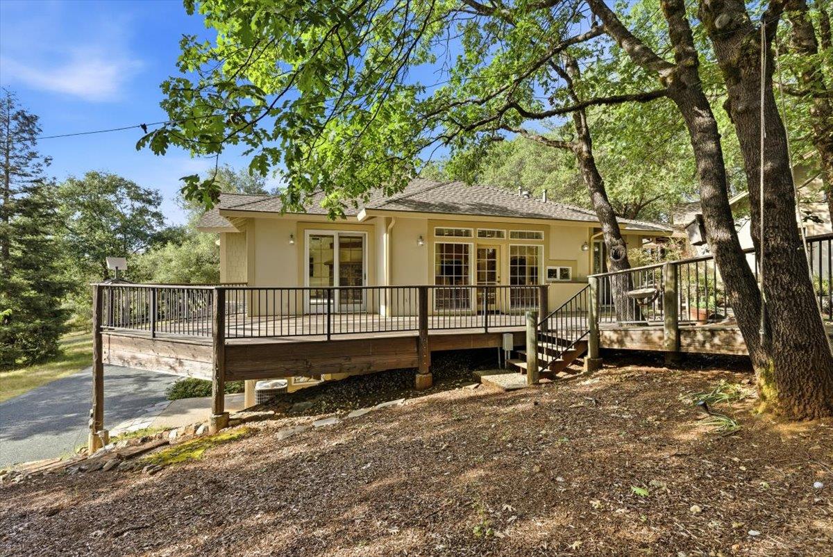 12531 Lowhills Road Nevada City, CA 95959 - Photo 61 of 92 a view of a house with a yard