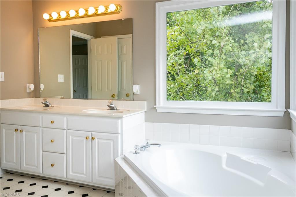 1250 Hanford Hills Road Graham, NC 27253 - Photo 23 of 29 Gallery Image 23
