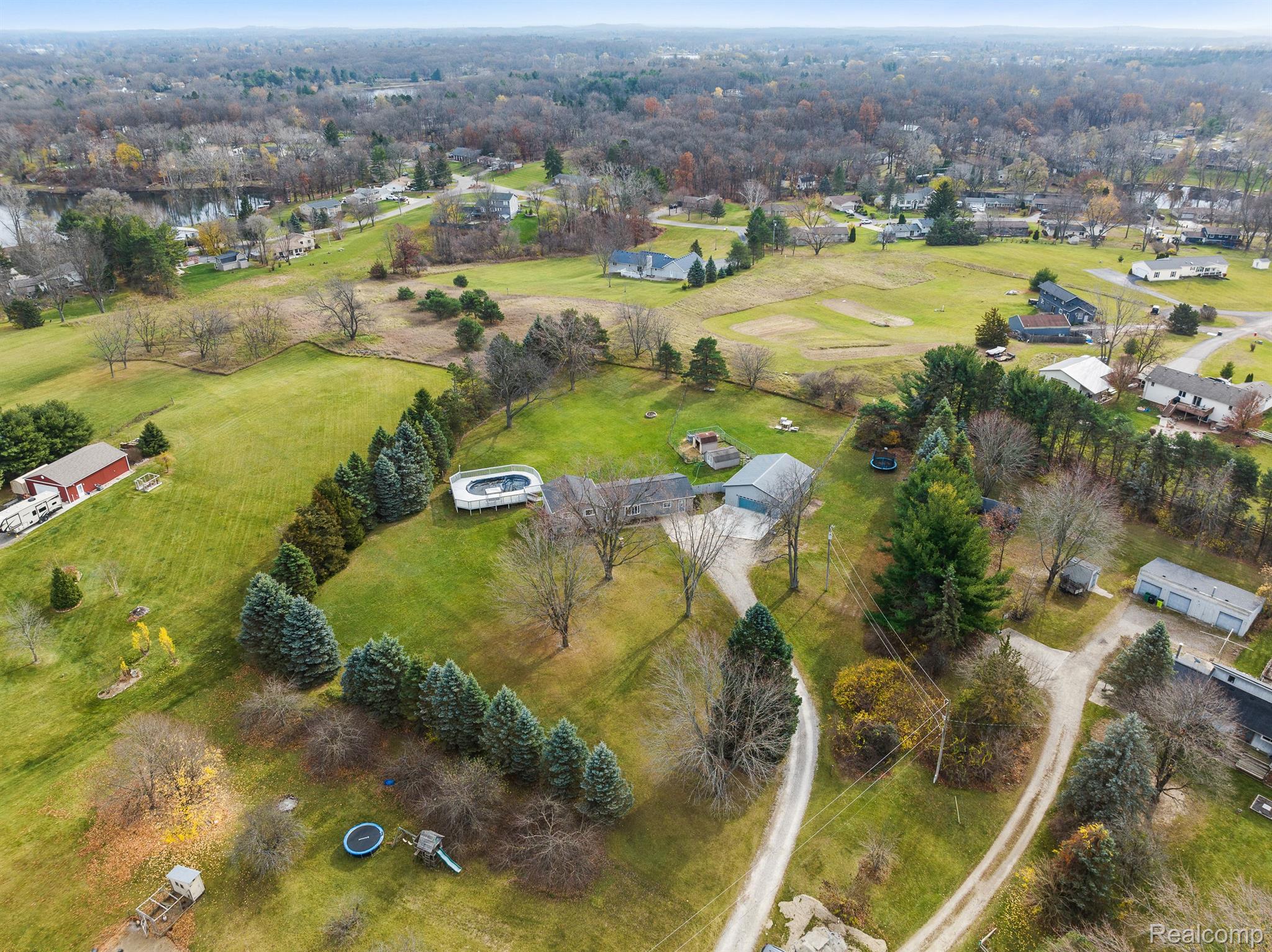 1065 Clyde Road Highland, MI 48357 - Photo 64 of 64 Further up