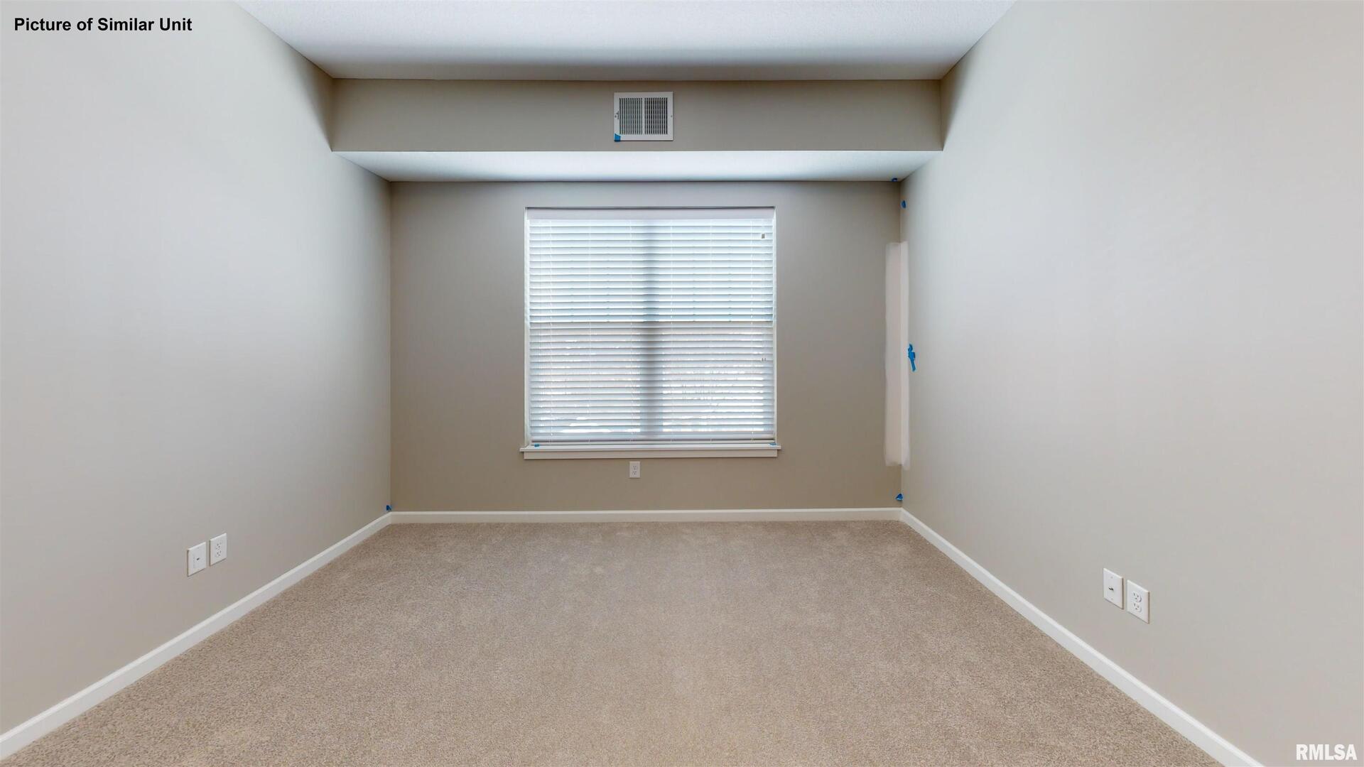 2592 Middle Road, Unit 218 Bettendorf, IA 52722 - Photo 8 of 19 Gallery Image 8