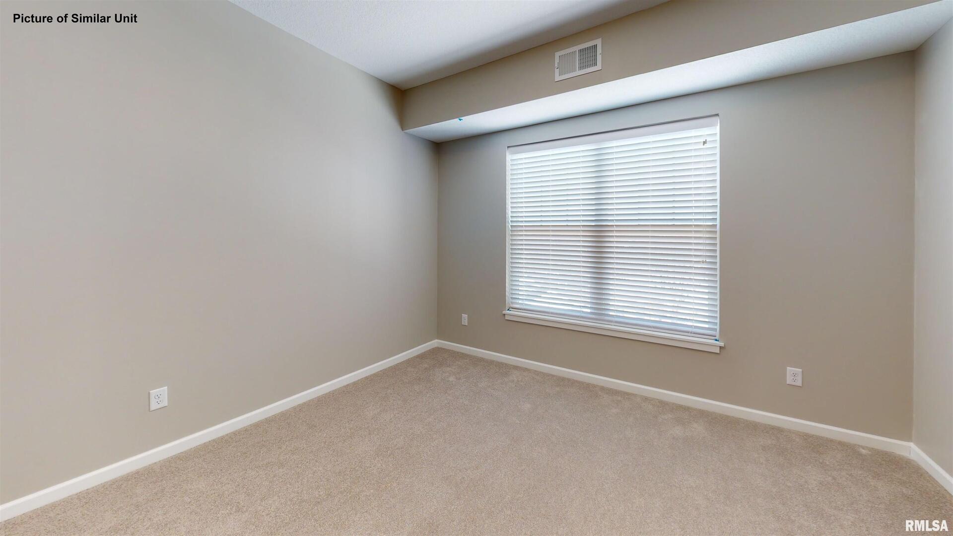2592 Middle Road, Unit 218 Bettendorf, IA 52722 - Photo 10 of 19 Gallery Image 10