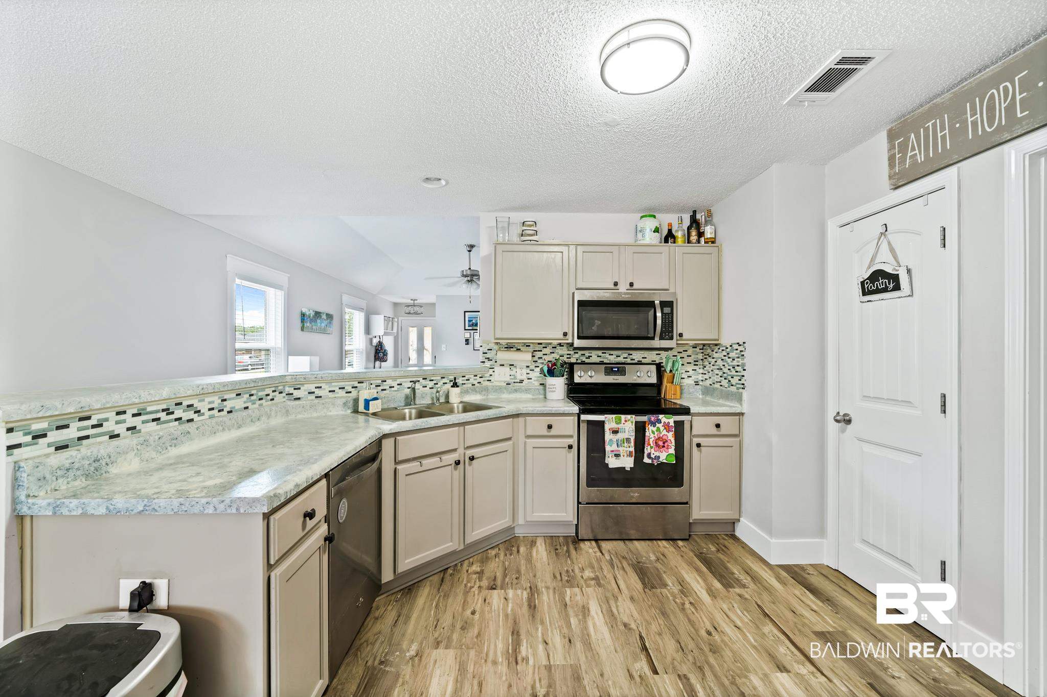 2176 Spring Grove West Mobile, AL 36695 - Photo 9 of 25