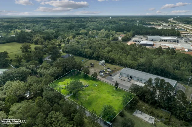 $90,000 | 5002 Frison Avenue, Moss Point, MS 39563