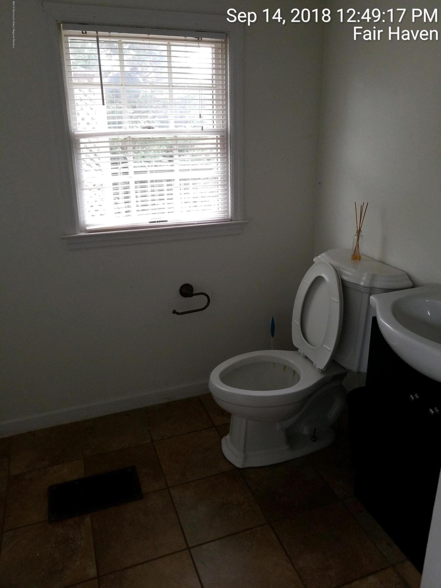 471 Harding Road Little Silver, NJ 07704 - Photo 7 of 14 Bath First floor