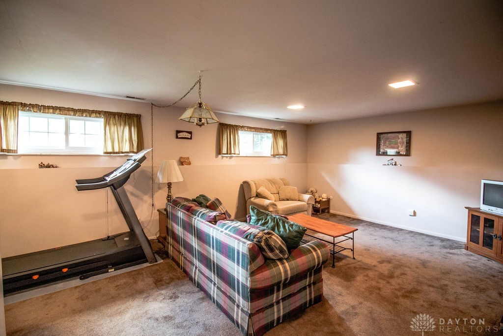 6394 Marshall Road Centerville, OH 45459 - Photo 30 of 40 Gallery Image 30