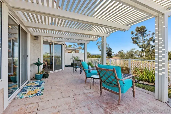 $990,000 | 12127 Royal Lytham Row, San Diego, CA 92128