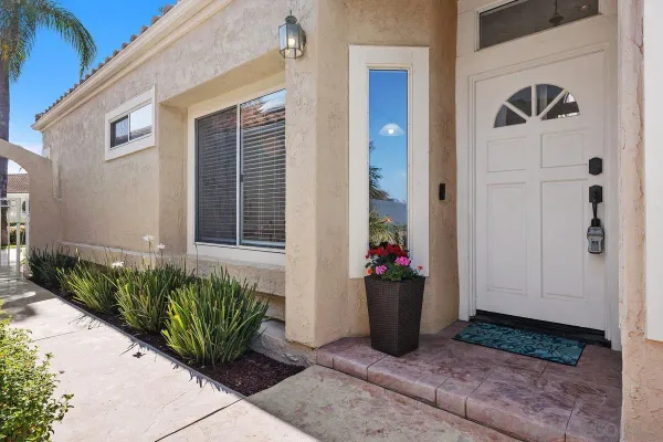 $990,000 | 12127 Royal Lytham Row, San Diego, CA 92128