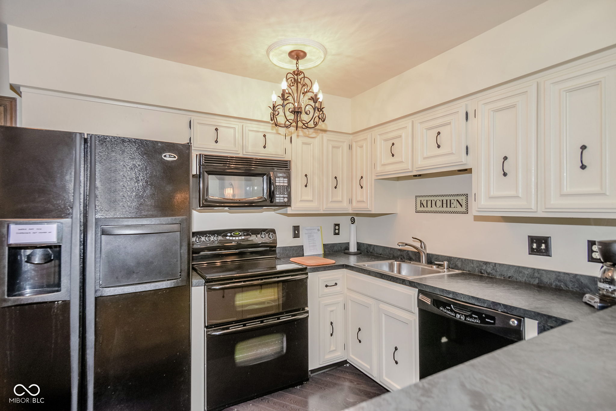 3848 Knollton Road Indianapolis, IN 46228 - Photo 34 of 38 Gallery Image 34